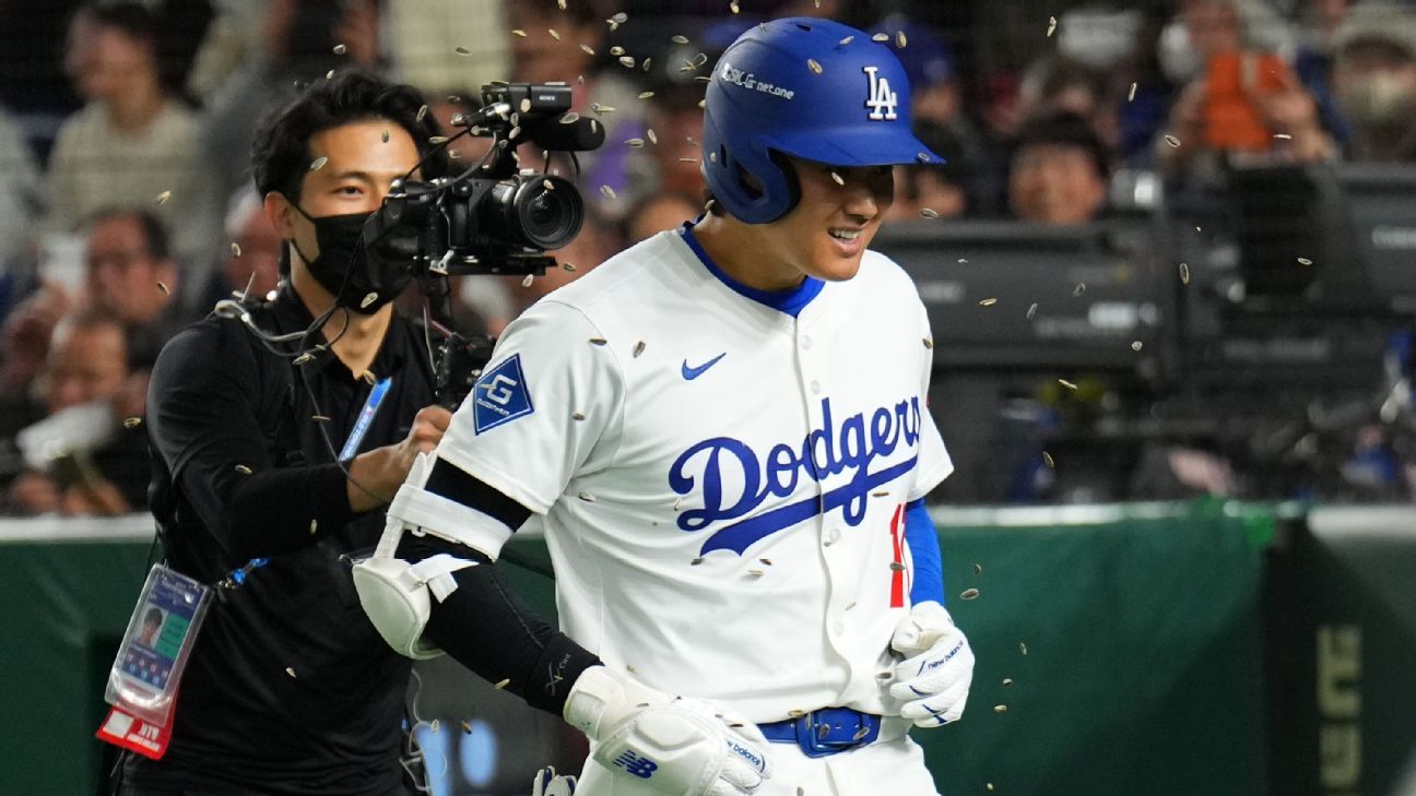 Shohei Ohtani hits long HR vs. Yomiuri Giants in Japan return