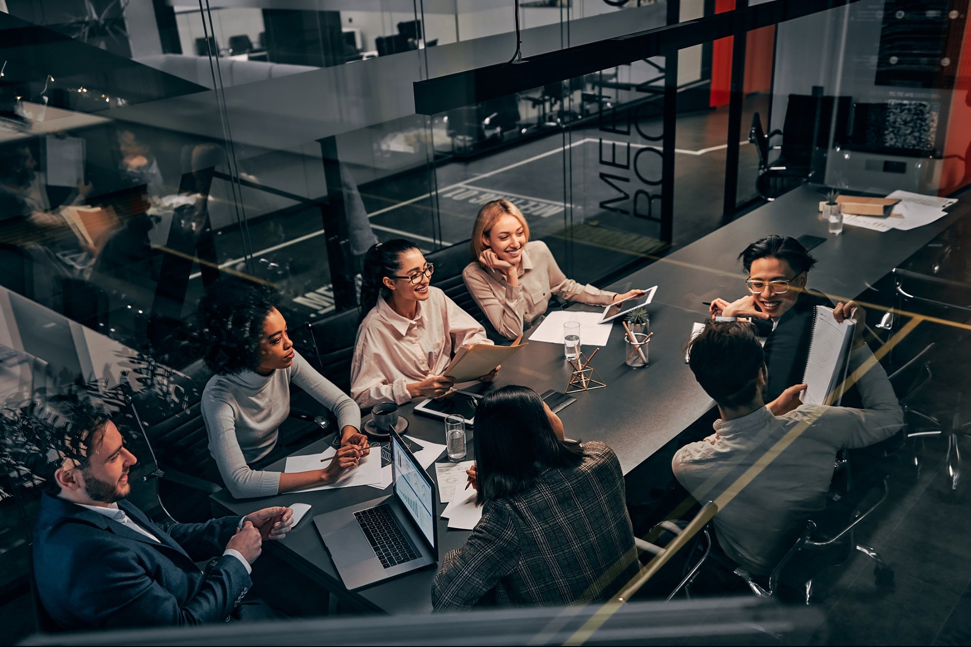 How to Position Your Financial Firm as an Industry Leader