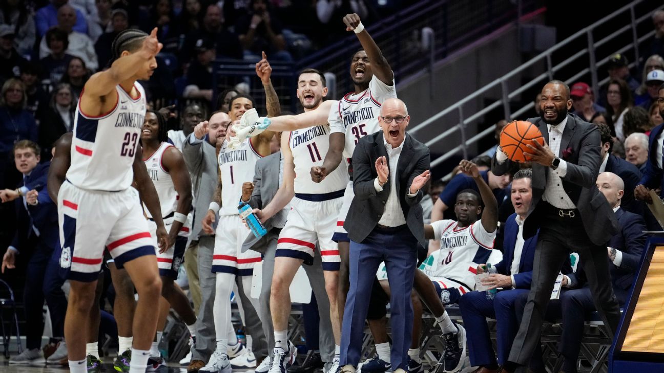March Madness Day 4: Live updates, scores, analysis