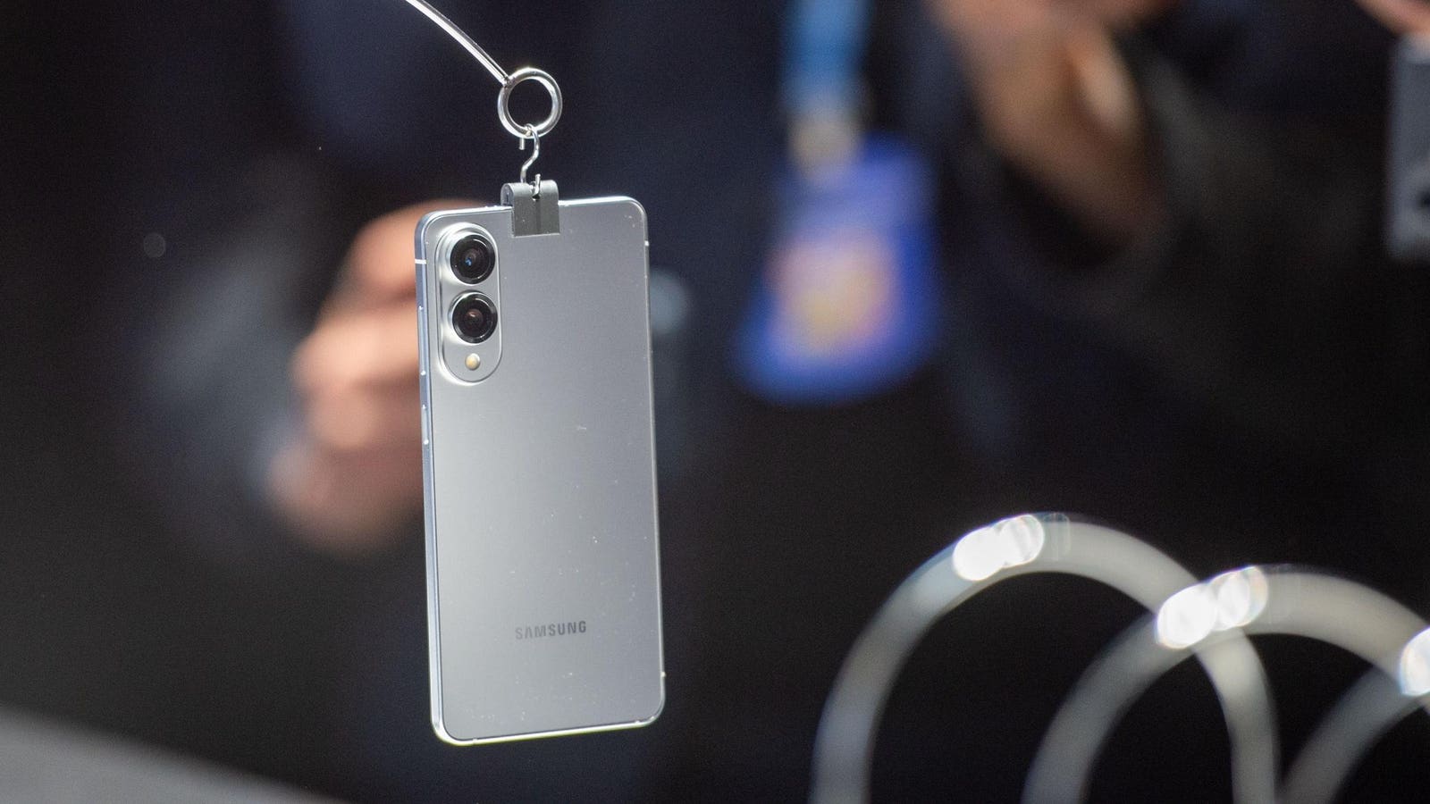 Latest Galaxy S25 Edge Leaks Tease Flagship Level Performance