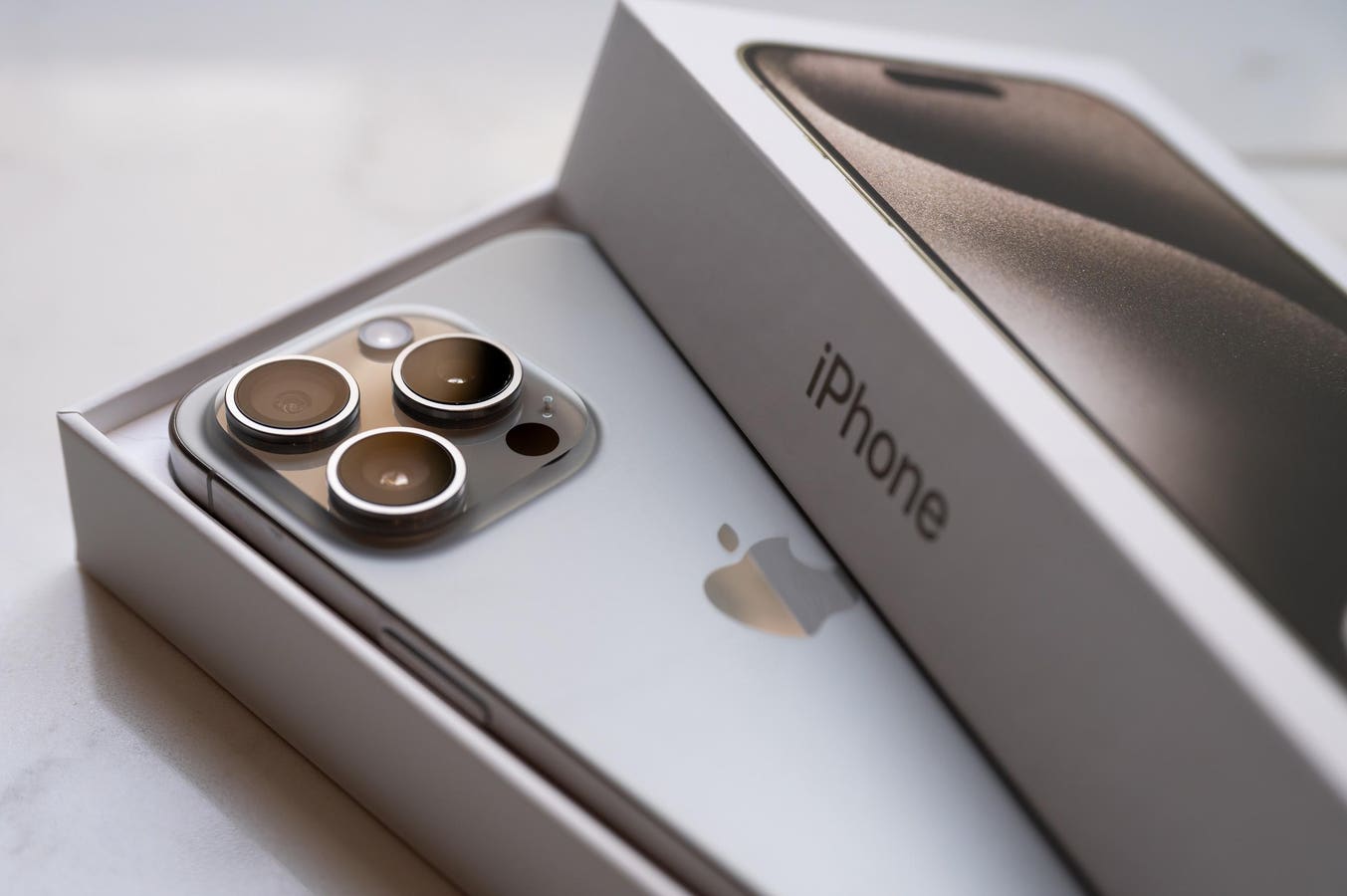 iPhone 15 Pro And iPhone 15 Pro Max Available At Lower Prices—Just Not From Apple