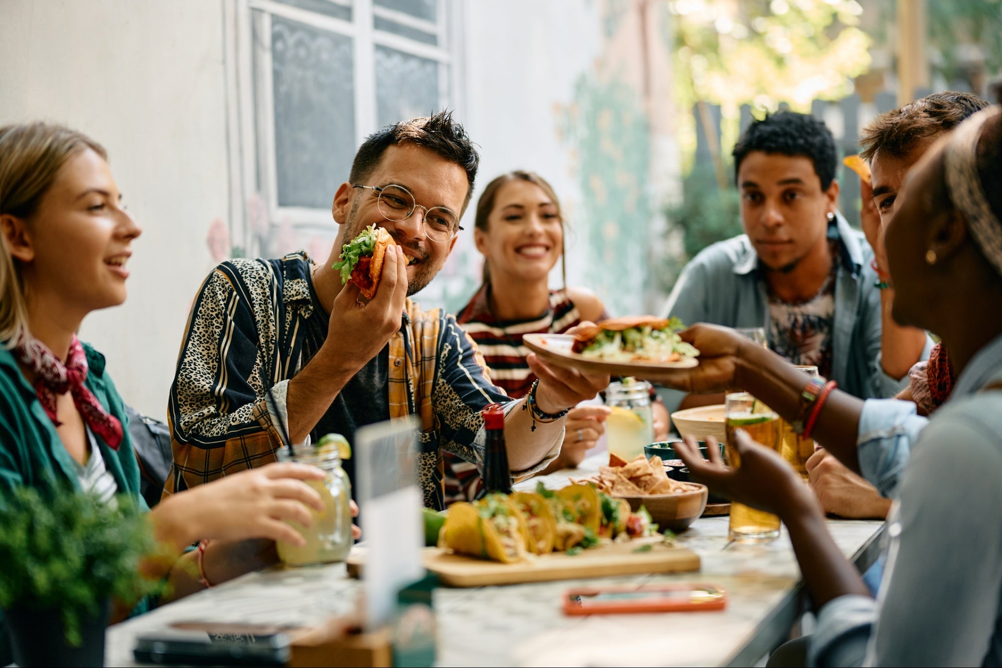 Hungry For a Great Franchise Opportunity? Discover Schlotzsky’s Deli