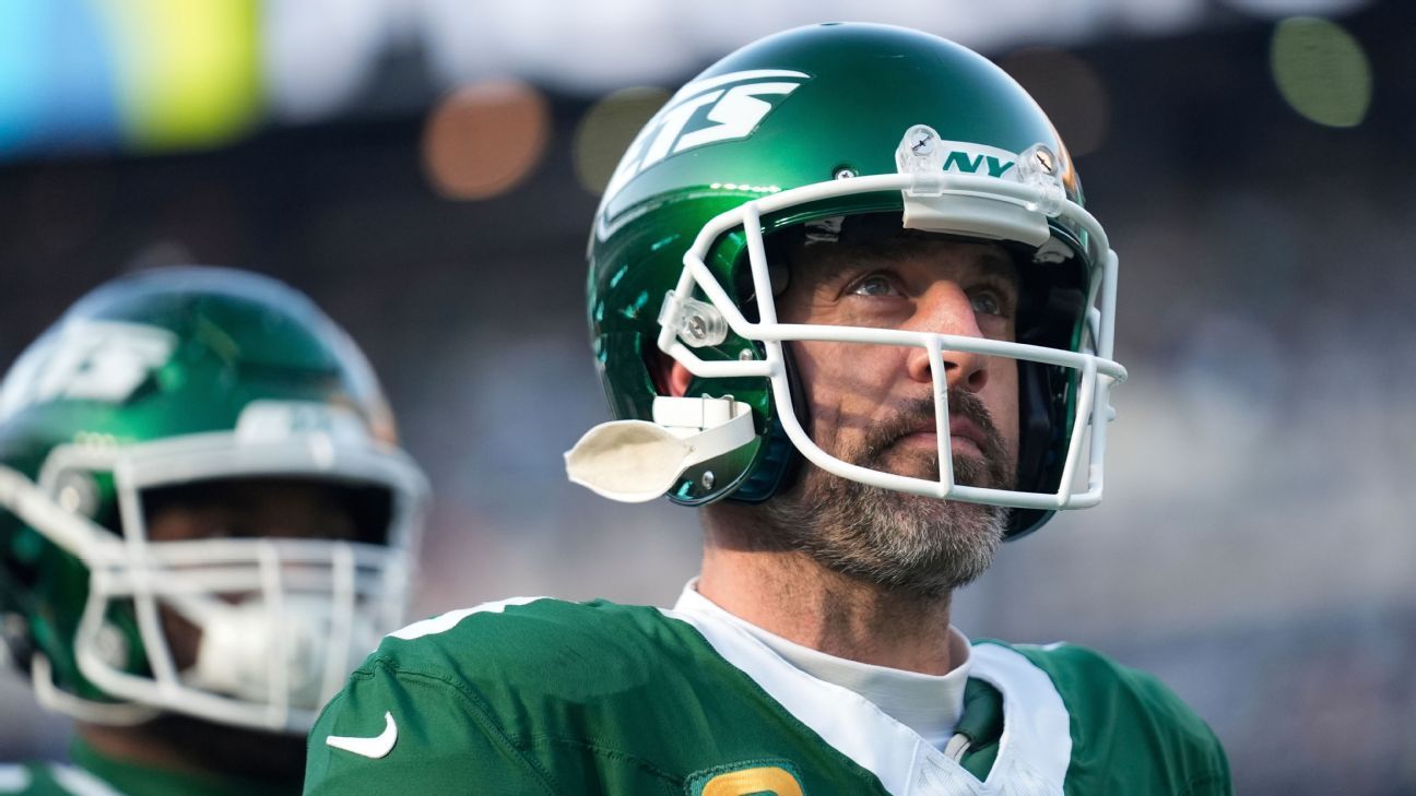 If Rodgers is out, the Steelers quarterback options are few