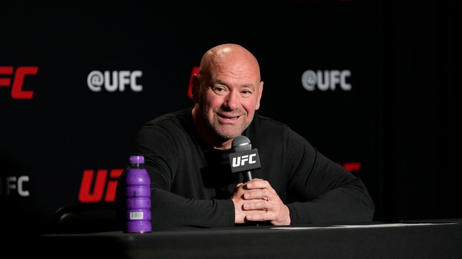 ‘I Am Leaving My Gloves In This Post’ UFC Veteran Announces Retirement