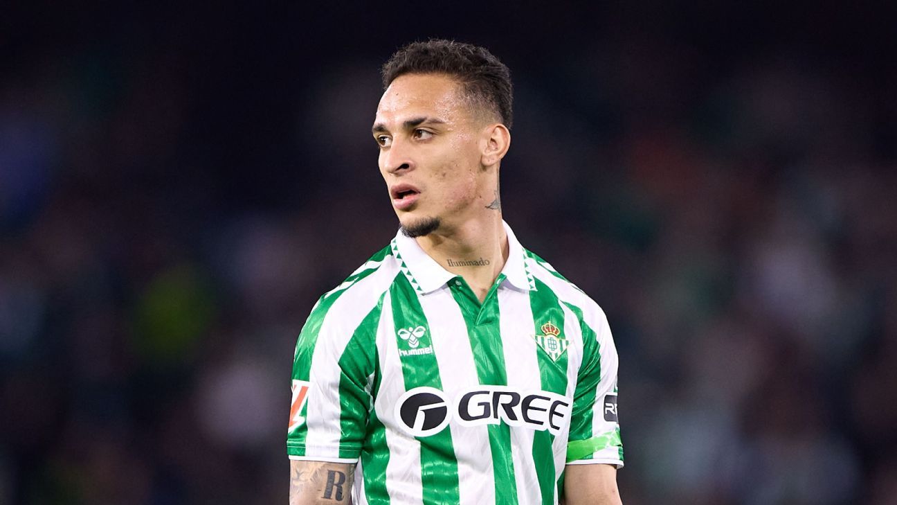 Isco jokes crowdfunding is needed to keep Antony at Betis