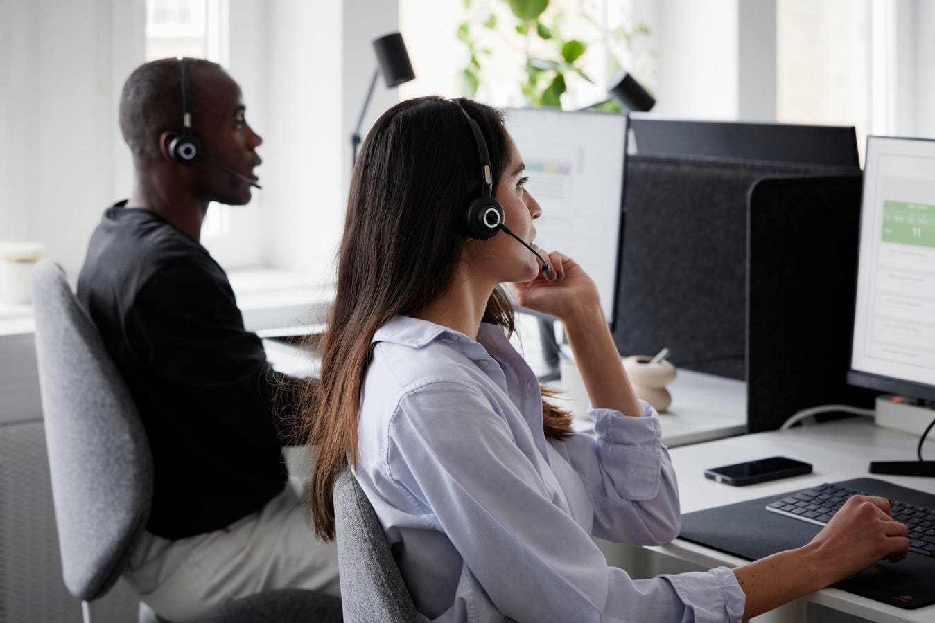 Optimizing Customer Service Management To Charge AI-Driven Growth