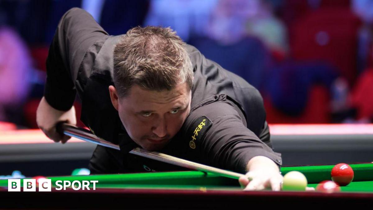 Players Championship: Kyren Wilson reaches semi-finals