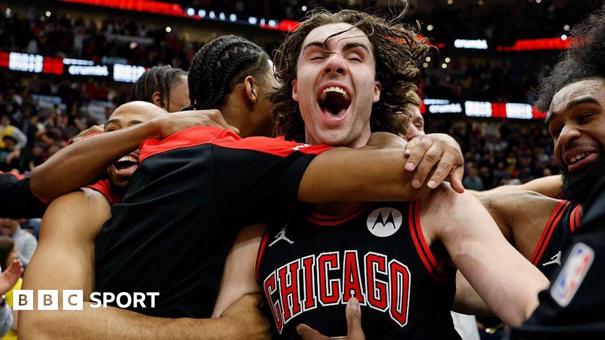 Josh Giddey buzzer-beater sees Chicago Bulls stun Los Angeles Lakers