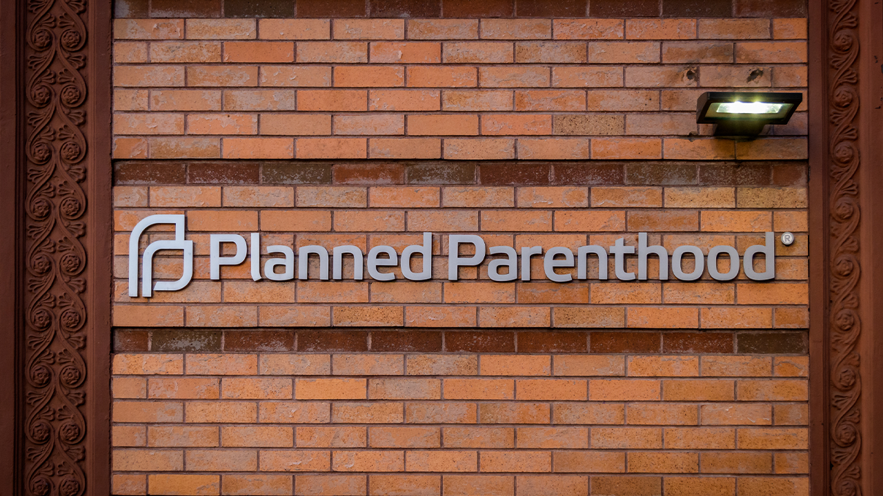 Celebrities demand taxpayer funding for Planned Parenthood despite organization’s issues