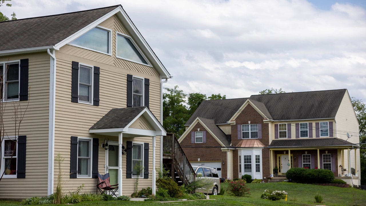 HUD says no more taxpayer-funded FHA mortgages for illegal immigrants