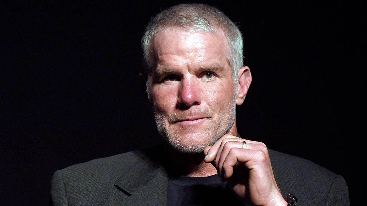 Oregon transgender controversy: NFL legend slams high school officials after latest incident