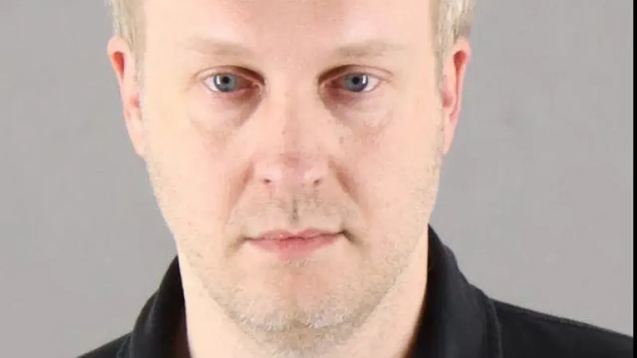Republican state Sen. Justin Eichorn charged after allegedly soliciting minor