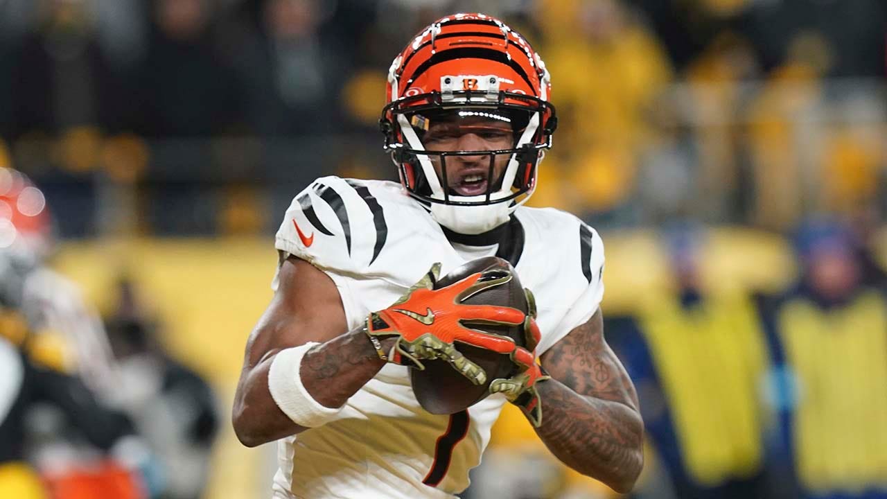 Bengals’ Ja’Marr Higgins takes aim at Cincinnati food after signing record deal