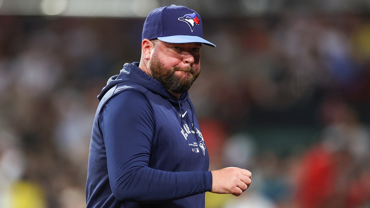 MLB viral moment: Blue Jays’ manager has hilarious hot mic moment with umpire