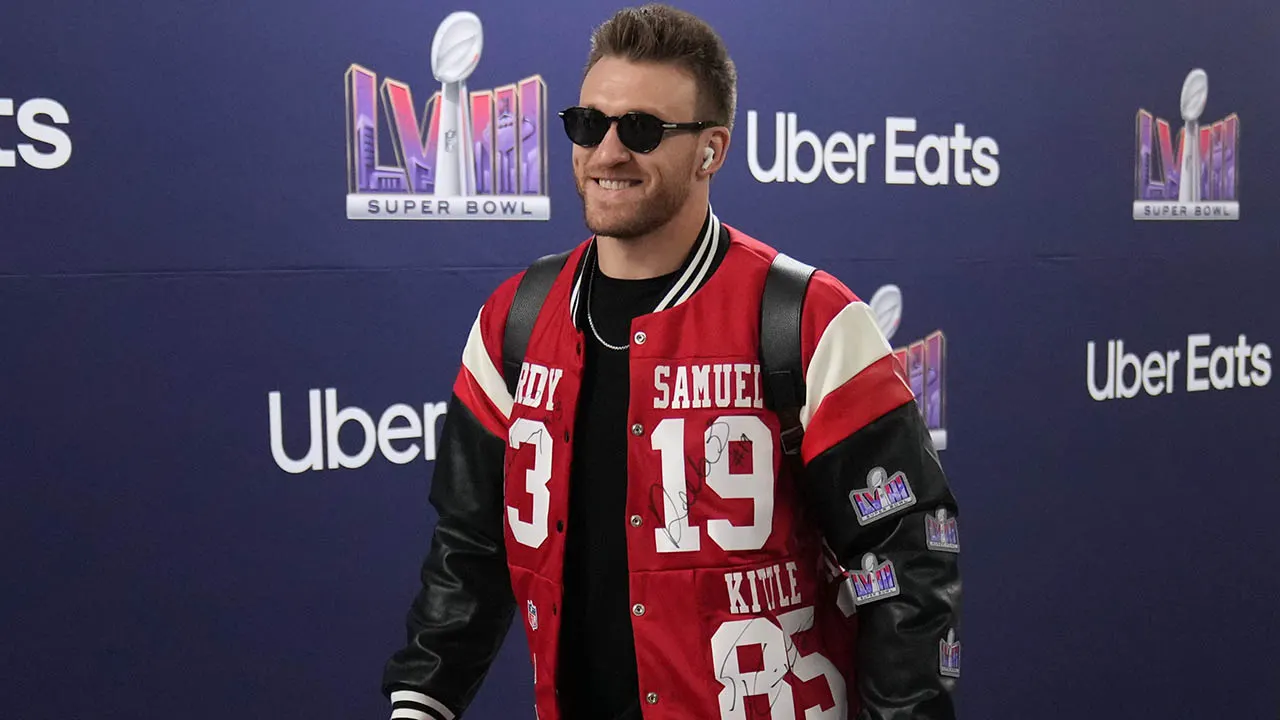 NFL news: 49ers bring back Kyle Juszczyk; stars and wives react