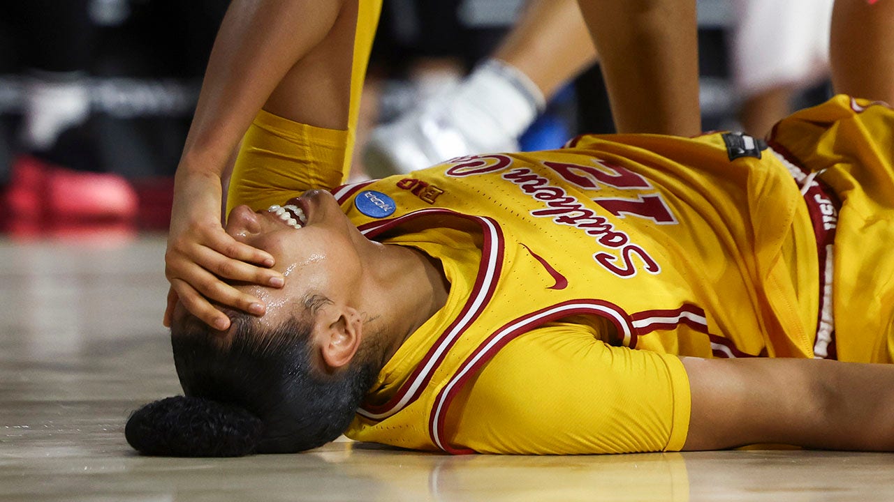 Angel Reese, Caitlin Clark react to USC star JuJu Watkins heartbreaking injury