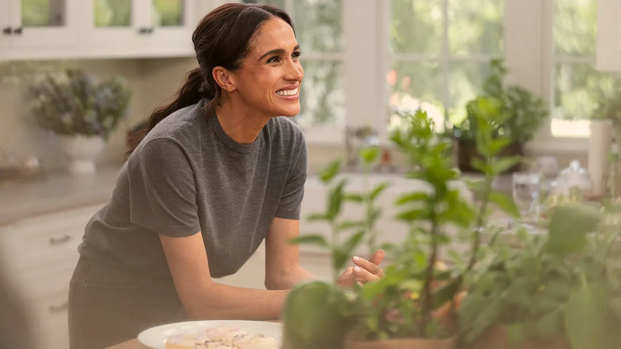 Meghan Markle’s Betty Crocker act can’t compete with royal drama: experts