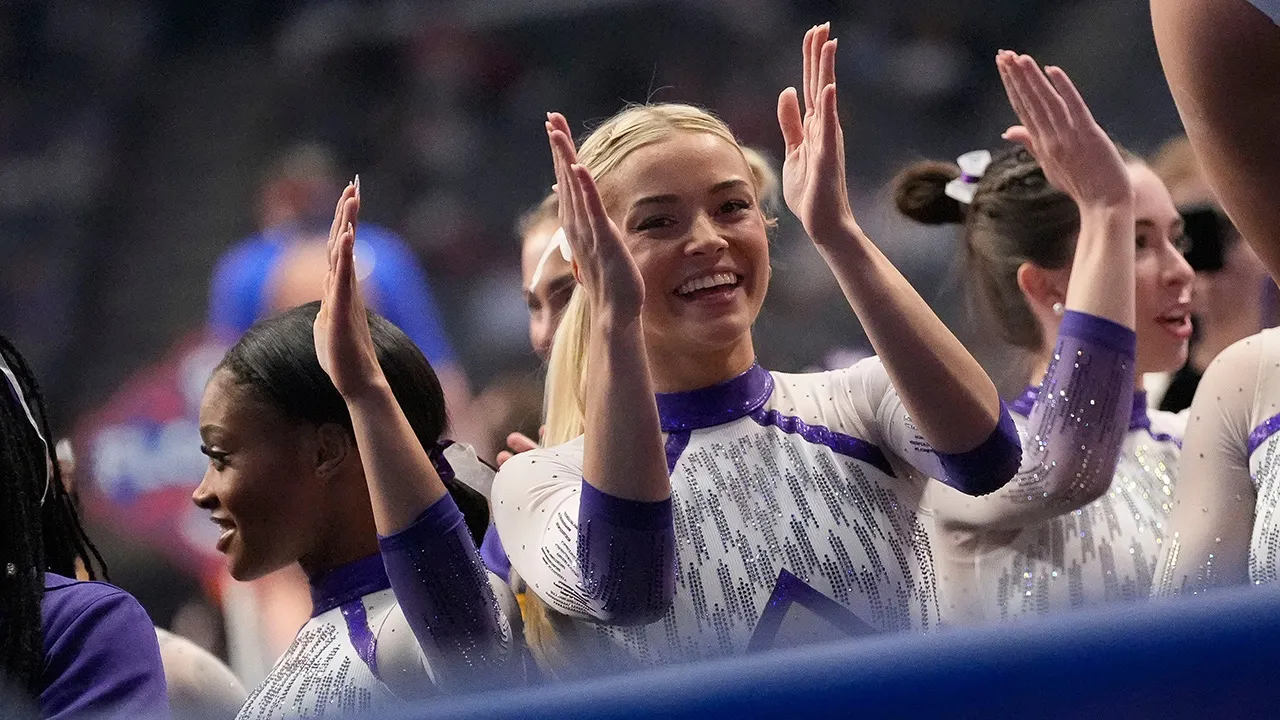 LSU Tigers: Olivia Dunne celebrates gymnastics team’s SEC title