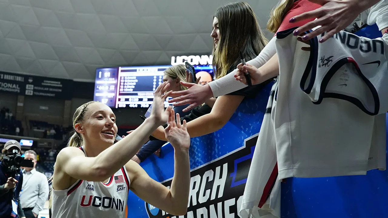 March Madness: Paige Bueckers buys fans’ tickets for final UConn home game