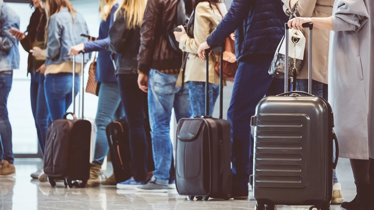 ‘Gate lice’ crackdown on American Airlines sparks reactions on social media
