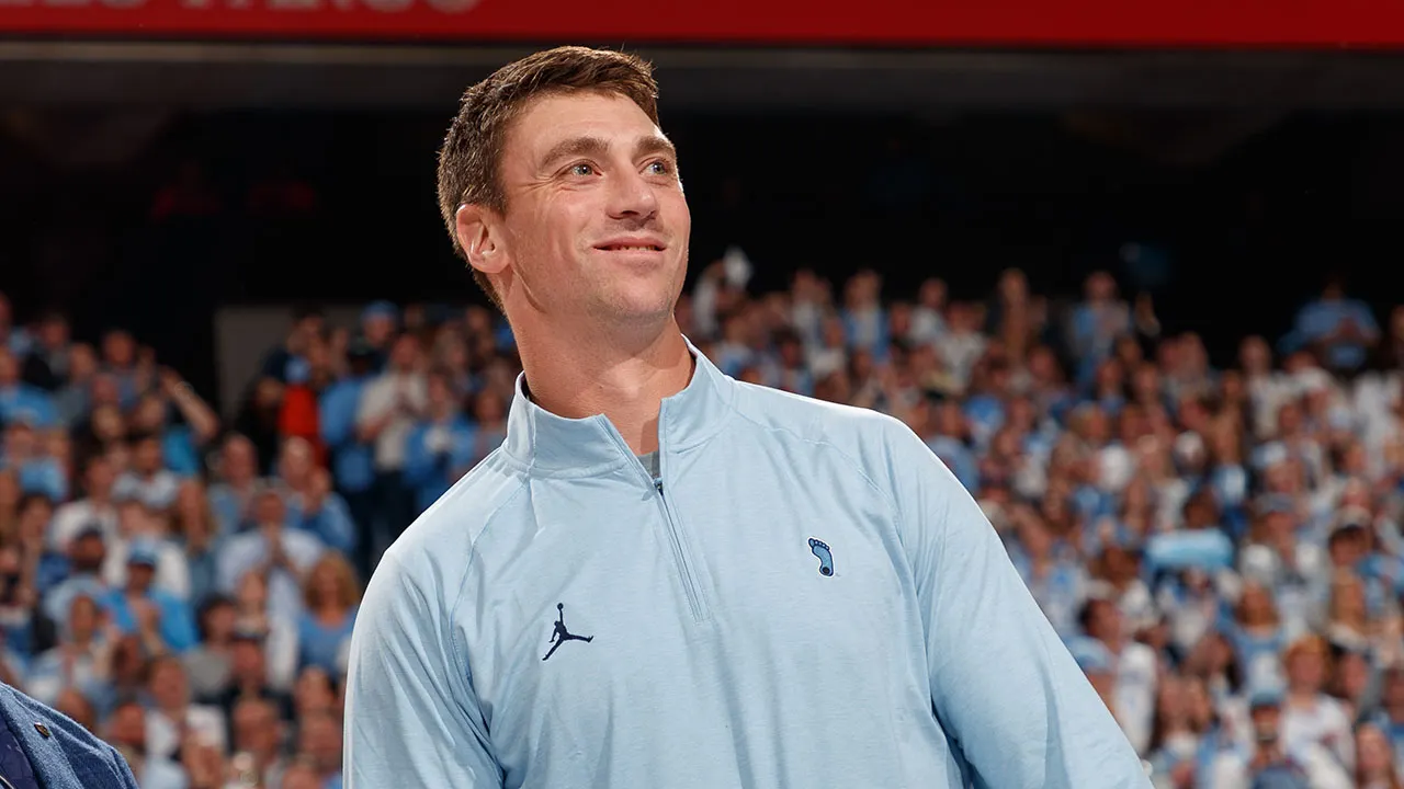 Ex-North Carolina basketball standout takes jab at rival Duke before Elite Eight