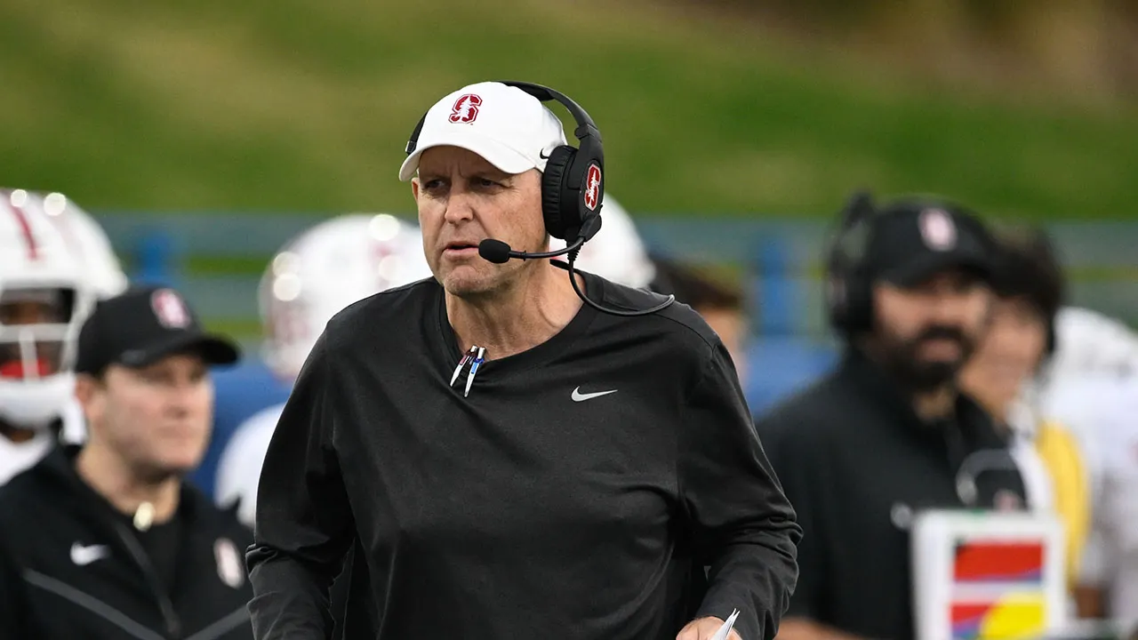 College football: Stanford coach reportedly belittled female staff, investigations say