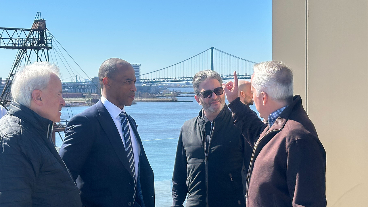 HUD chief showcases how private-public partnerships uplight economically-distressed areas in Philly tour