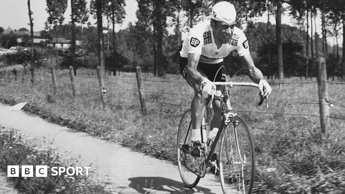 Barry Hoban: British cycling legend dies aged 85