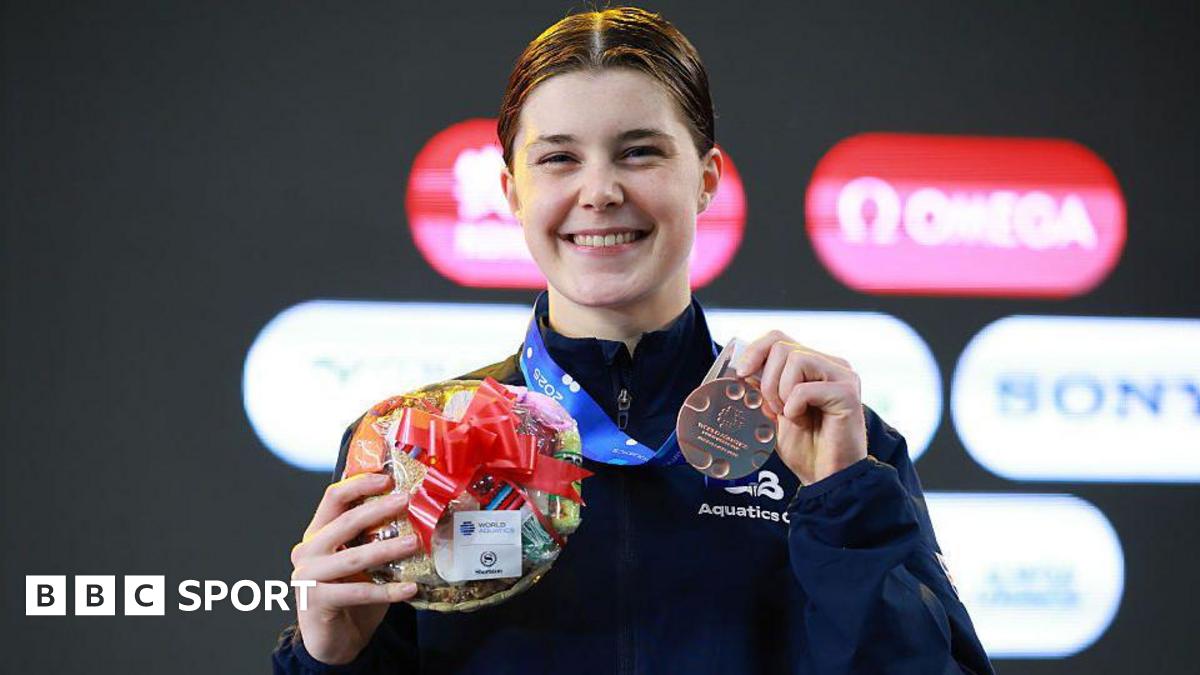 Andrea Spendolini-Sirieix wins 10m platform bronze at World Cup
