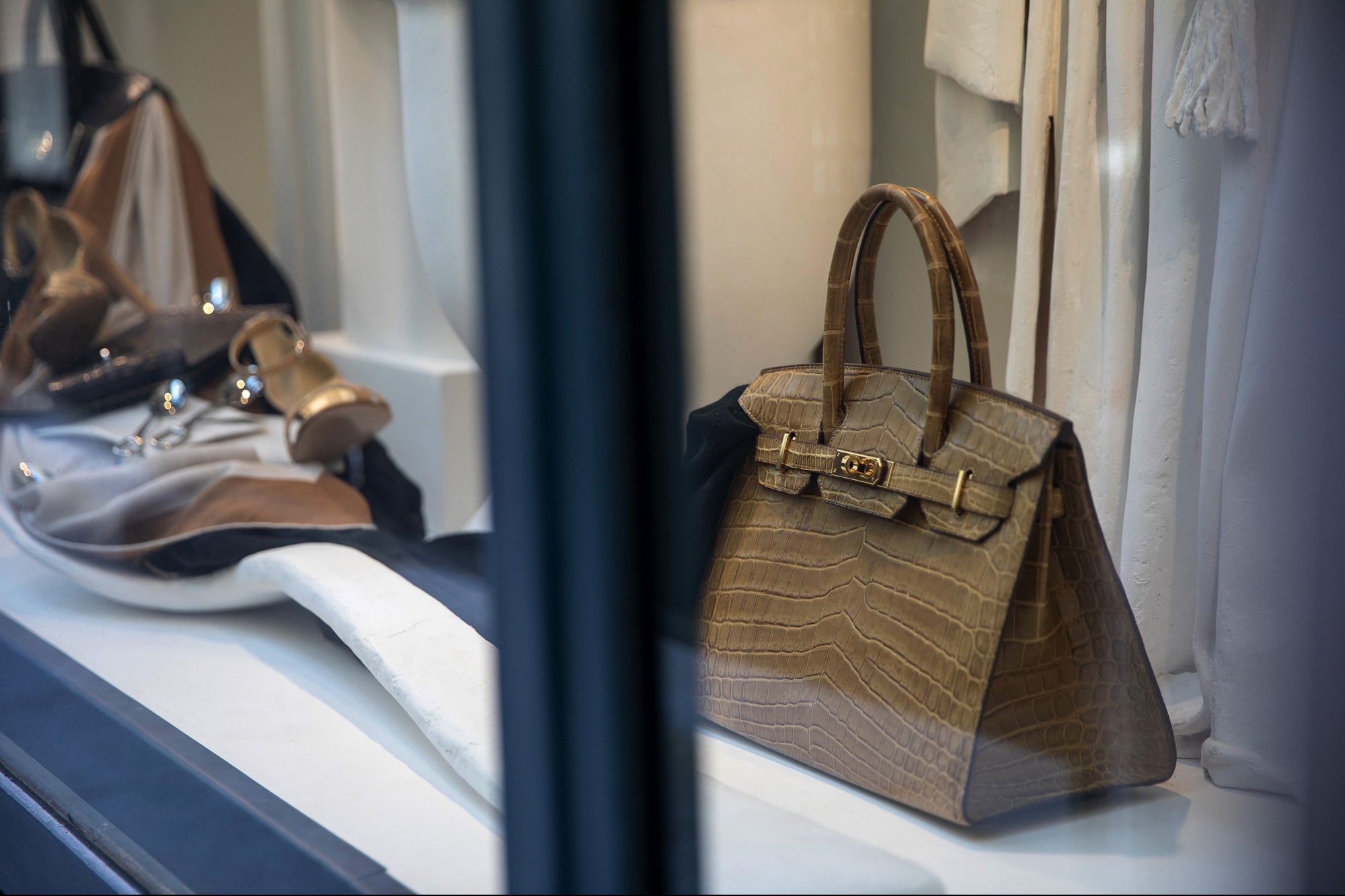 How to Build a Brand That the Ultra-Wealthy Can’t Resist