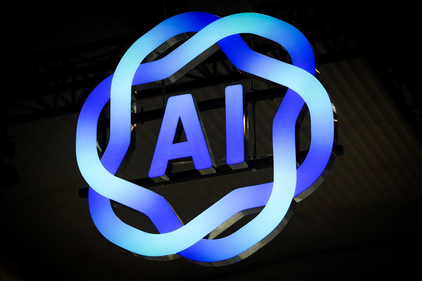 Why This CEO Believes AI Failures Will Dominate The Headlines In 2025