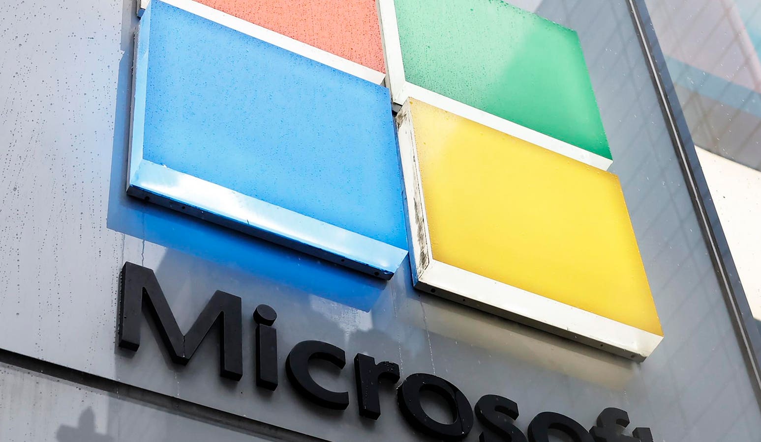 Microsoft Confirms Password Deletion For Windows Users—What You Do Now