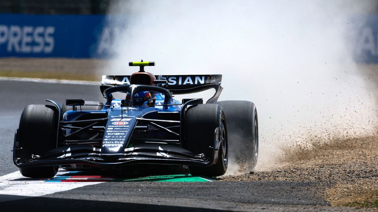Japanese GP: Carlos Sainz handed three-place grid drop for impeding Lewis Hamilton