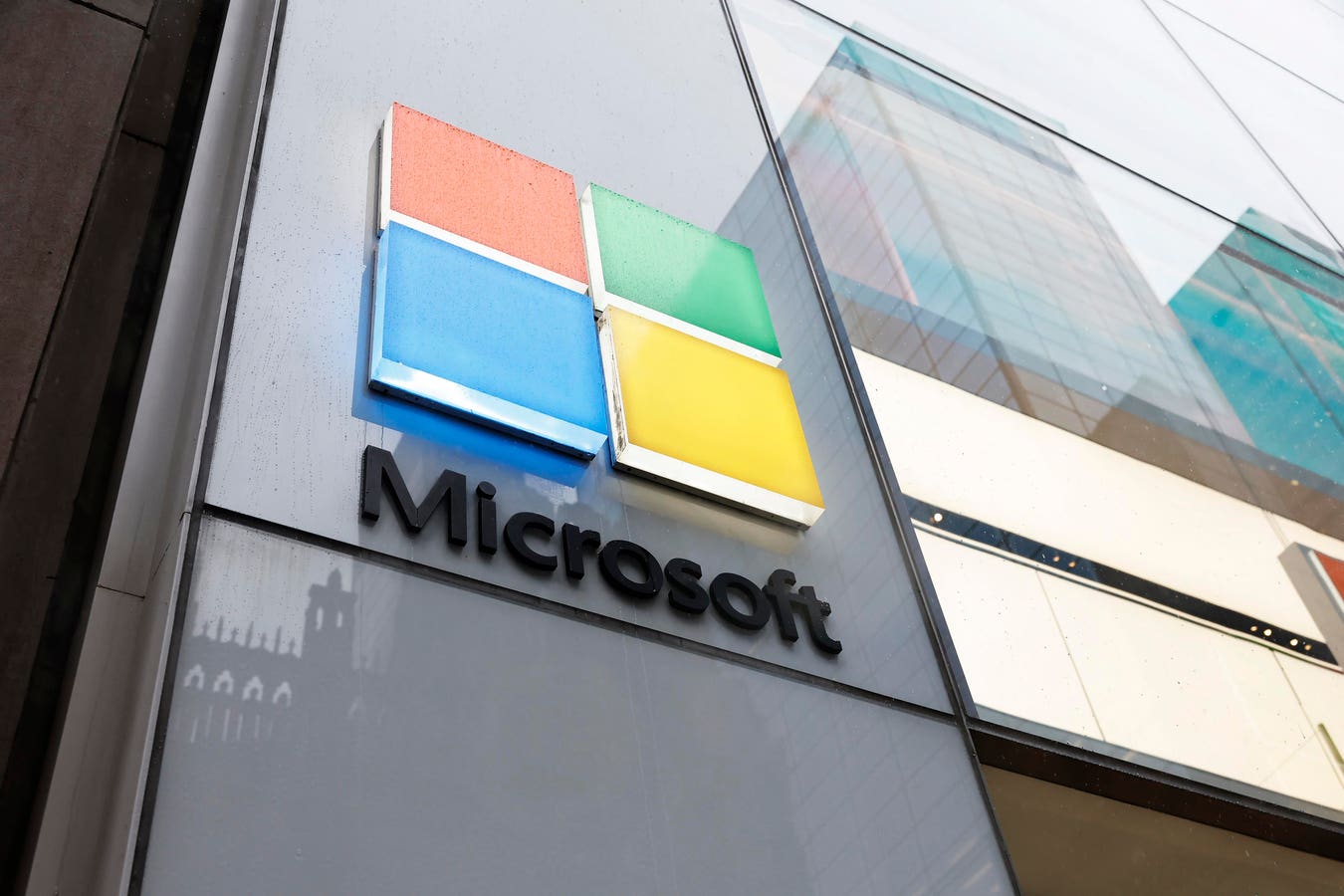 Microsoft’s Free Upgrade Offer For 500 Million Windows Users