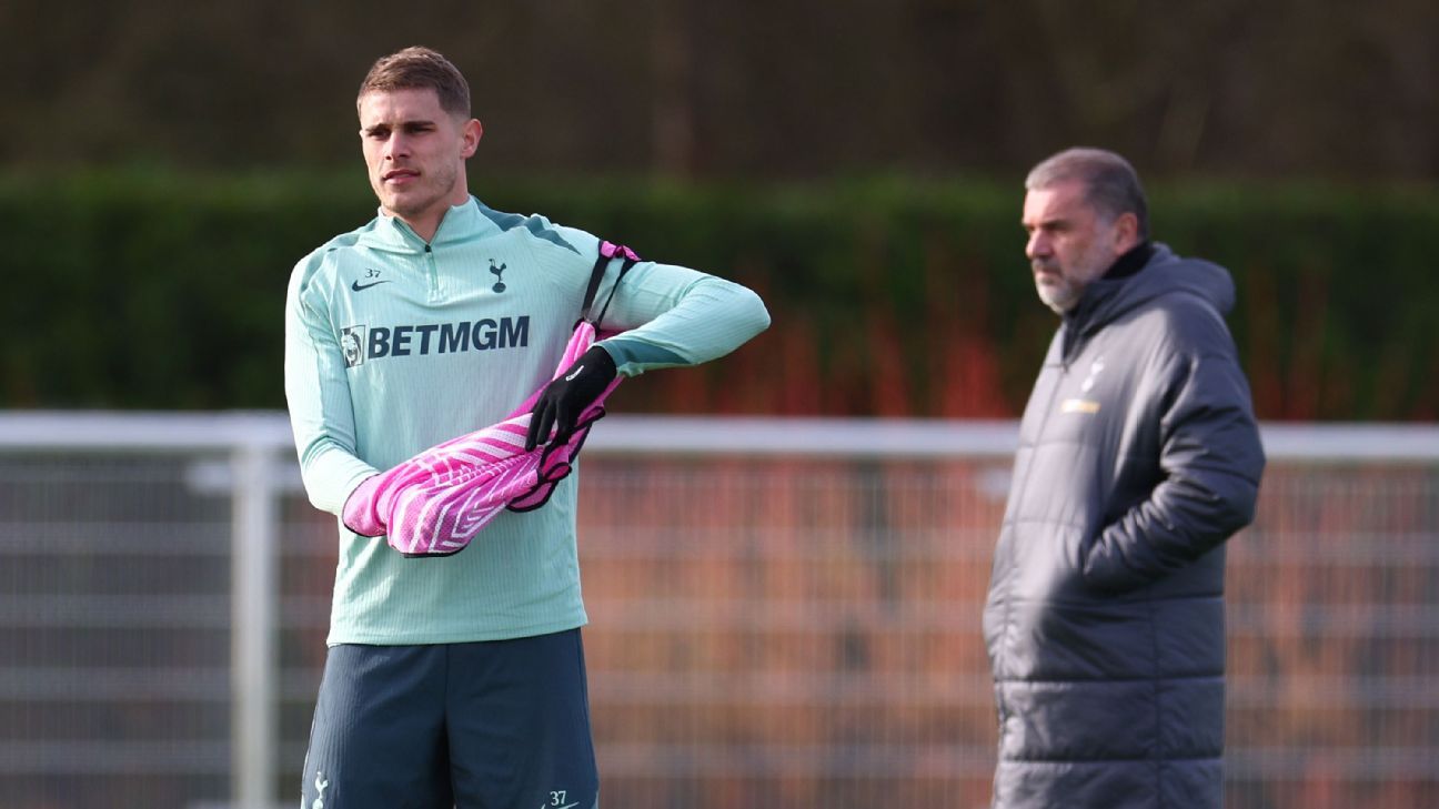 Micky van de Ven: Tottenham want to win Europa League for Postecoglou