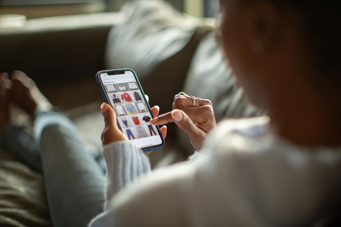 4 Big Trends For DTC E-Commerce Growth In 2025