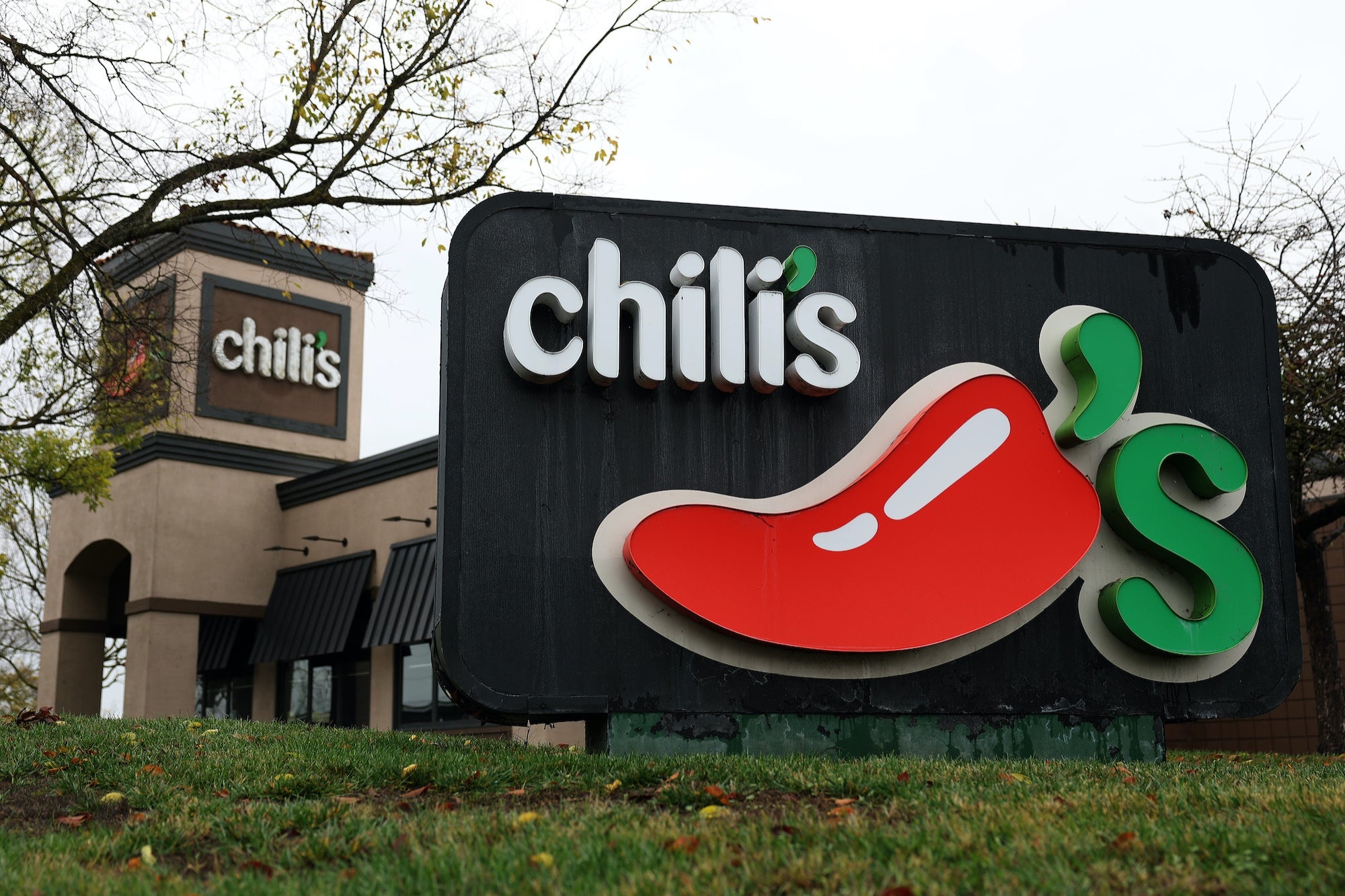 Chili’s Trolls McDonald’s With New ‘Big QP’ Burger