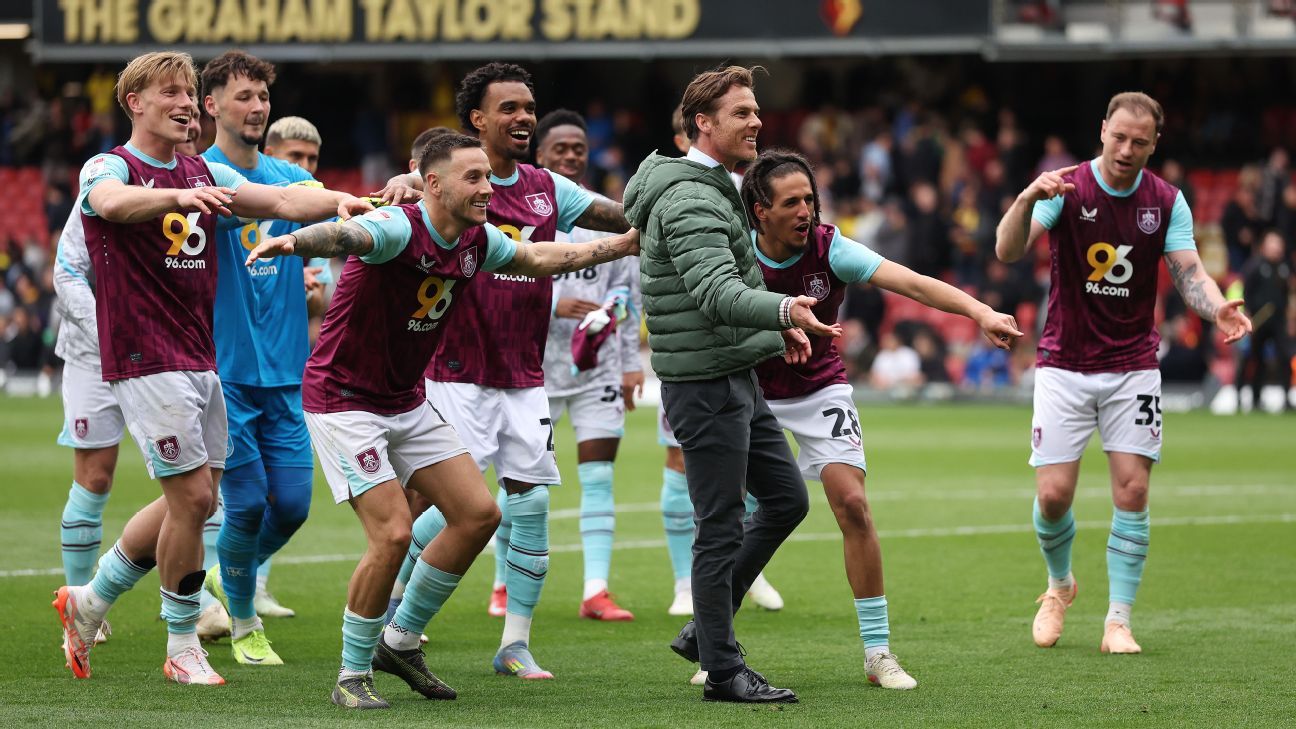 Leeds United, Burnley win to close in on Premier League promotion