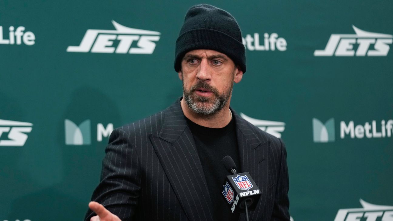 Steelers say Aaron Rodgers situation won’t affect draft strategy