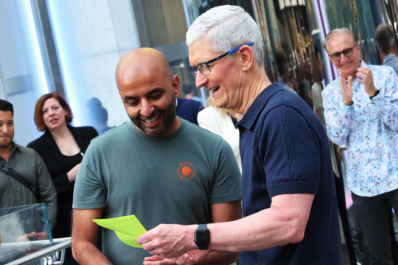 iPhone 17 Air Leak, iOS 19 Changes, Apple Watch Upgrades