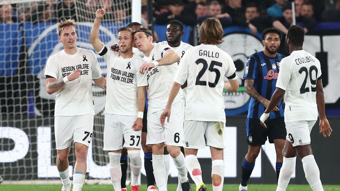 ‘No value, no colour’: Lecce wear white shirt in Serie A protest
