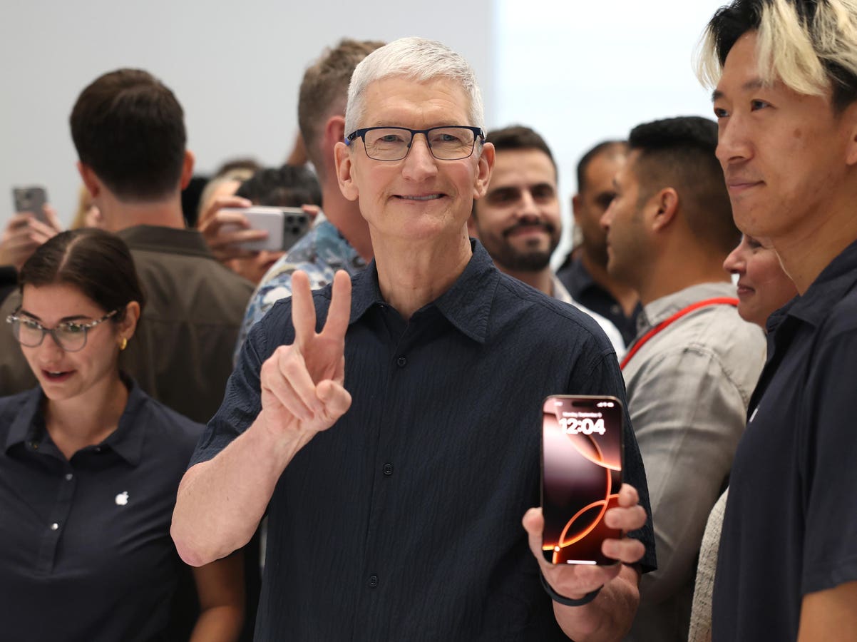 Apple’s iPhone 17 Air Refuses To Take Risks