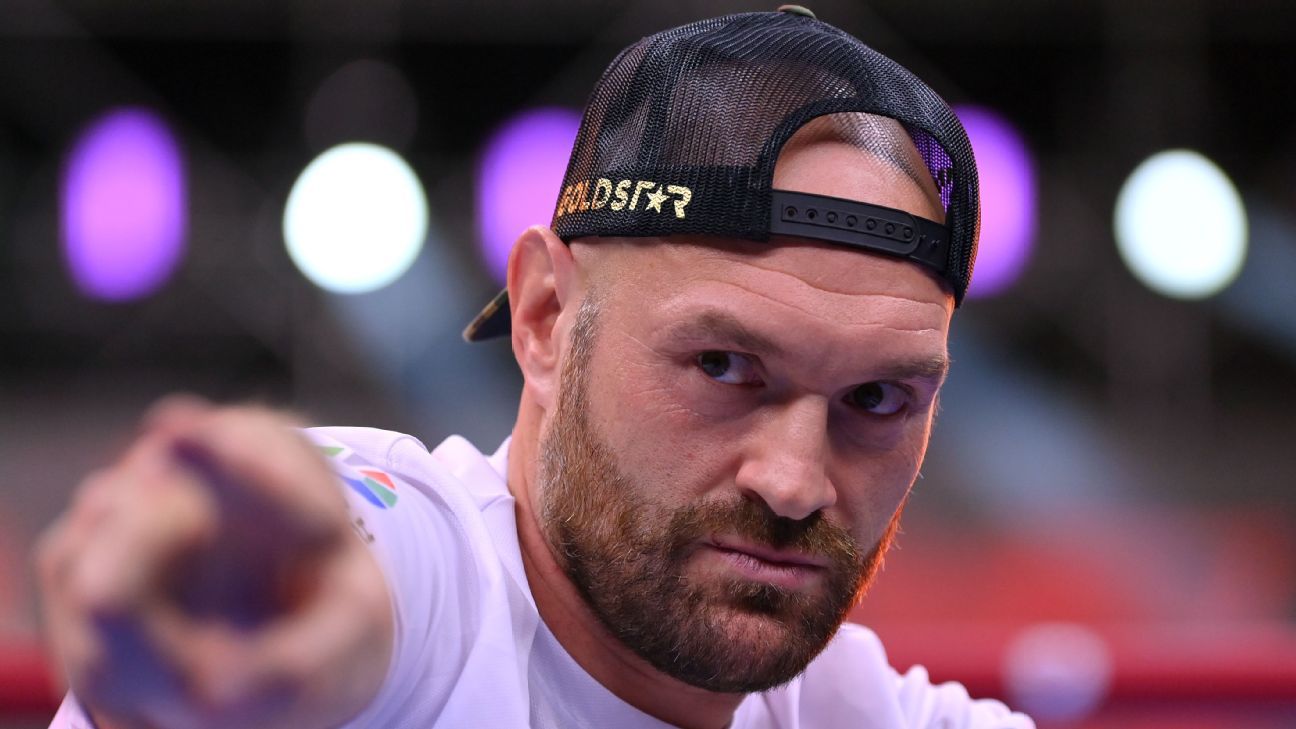 Frank Warren keen to see Tyson Fury return against Anthony Joshua