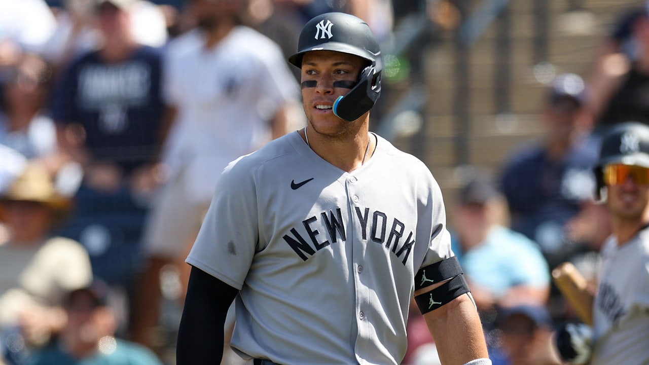 MLB news: Aaron Judge robbed of home run, Aaron Boone ejected