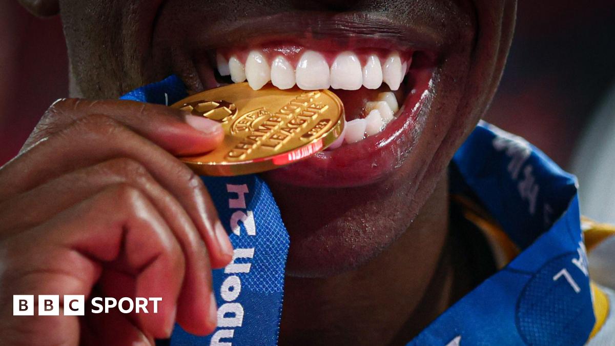 Three-quarters of young footballers have gum disease – study