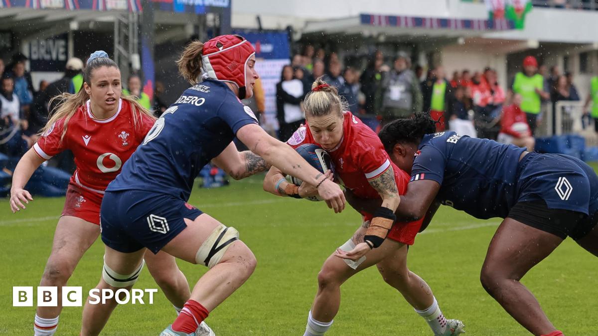 Women’s Six Nations: France beat brave Wales to remain on course for title
