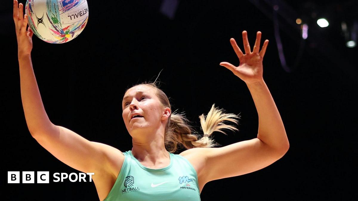 Netball Super League: Emily Andrew helps London Mavericks to 67-56 win over Nottingham Forest