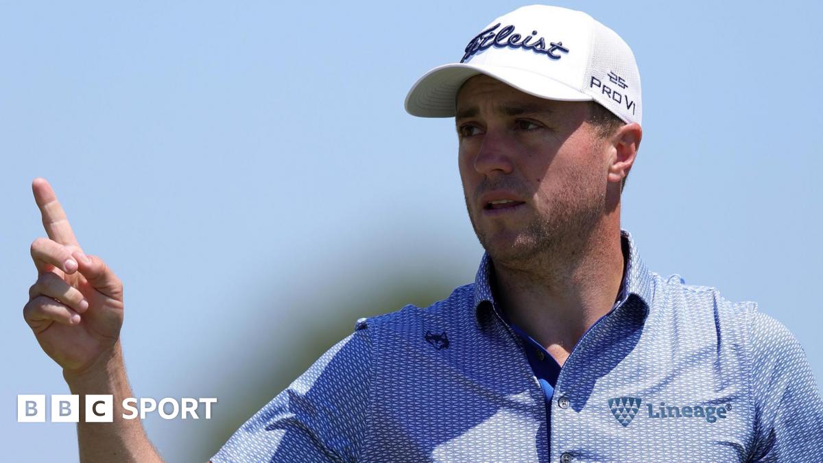 Justin Thomas equals course record to take three-shot lead at RBC Heritage