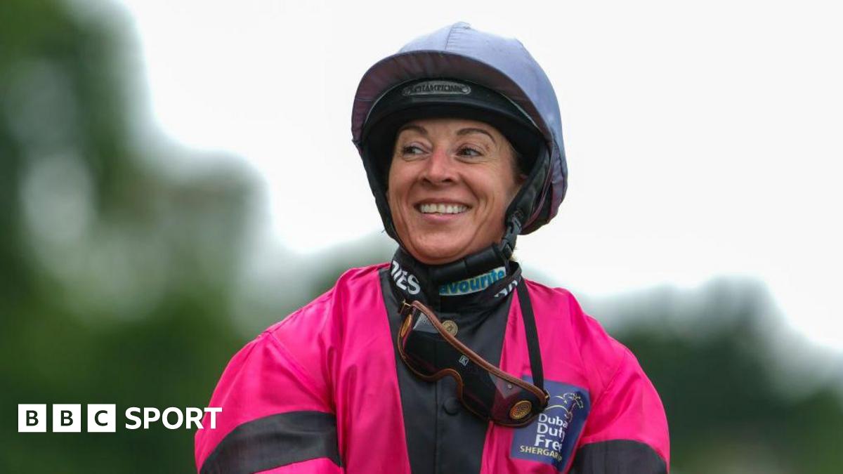 Hayley Turner: Pioneering female jockey retires and announces pregnancy