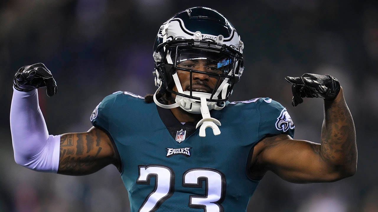 NFL News: Ex-Eagles star offers explanation after skipping White House visit